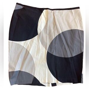 🎉2/$10 New York and Company Skirt 14